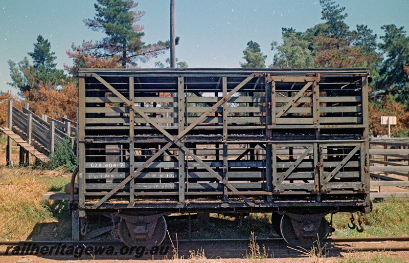 P24142
CXA class 40417 livestock wagon, loading ramp, pens, side view

