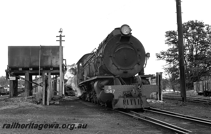P24229
S class 547, water tower with Braithwaite tank, wagon, tracks, Bridgetown, PP line, side and front 
