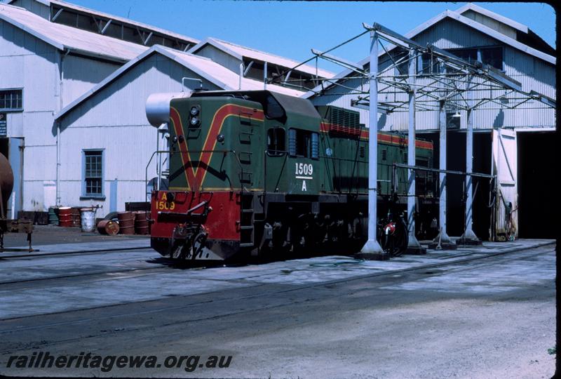 T00914
A class 1509, loco depot, Geraldton
