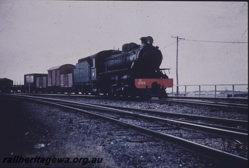 T01475
U class 659, entering Fremantle Yard from North Fremantle, heading goods train. Same as T0124
