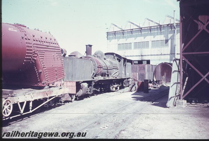 T01597
MSA class Garratt loco, loco boiler on flat wagon, Midland Workshops.

