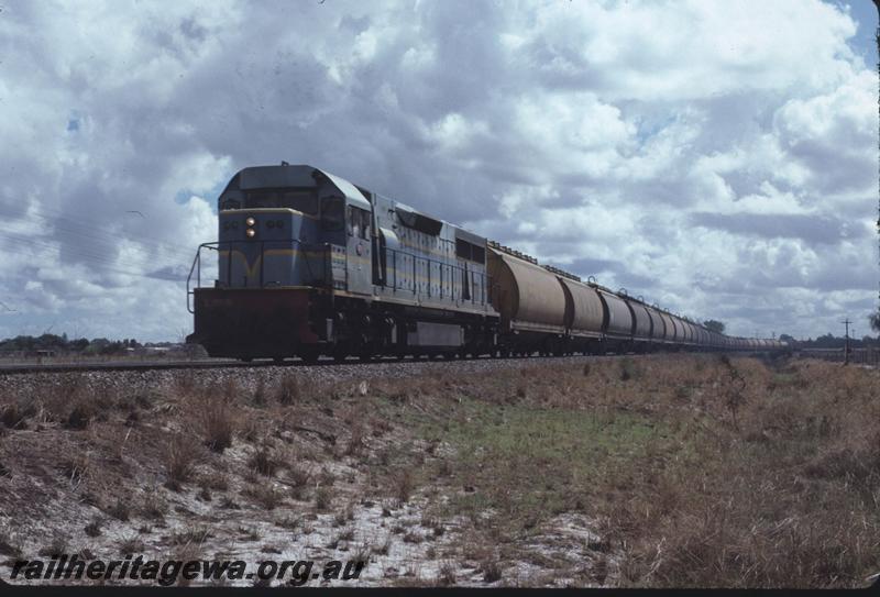 T02711
L class 259, grain train
