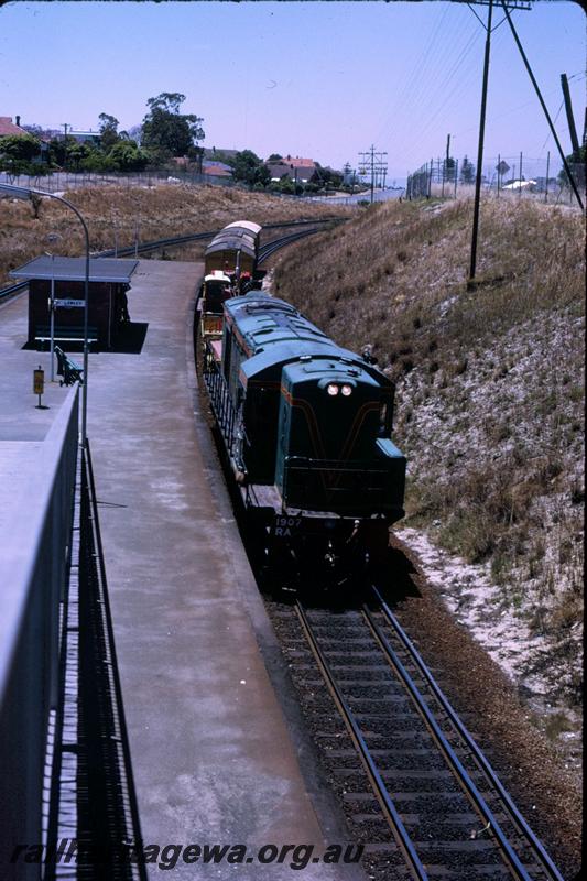 T02948
RA class 1907, passing through Mount Lawley station, goods train
