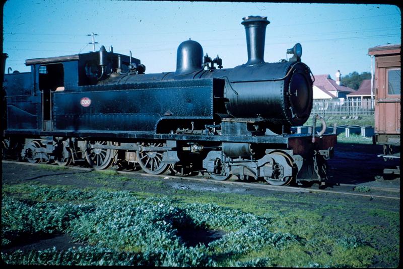 T03159
N class 200, East Perth, side and front view
