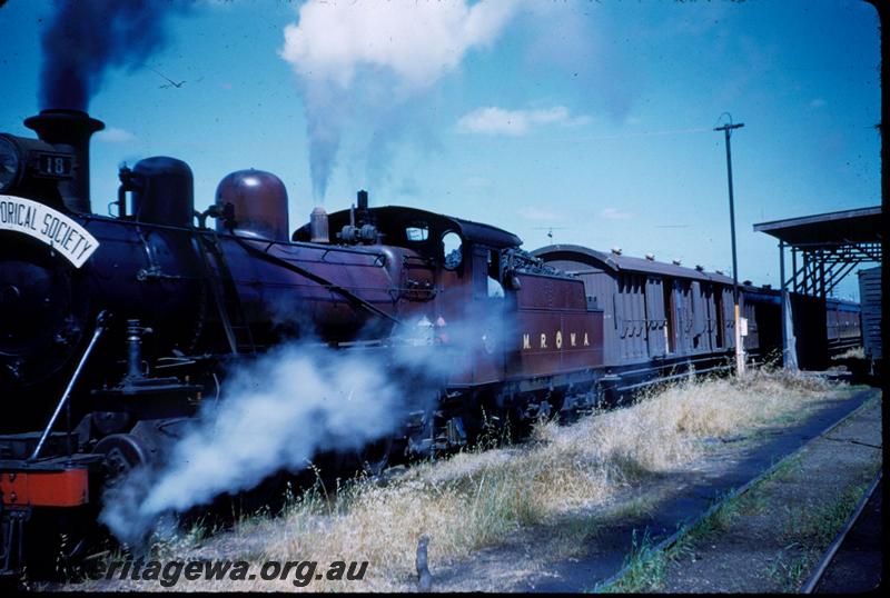T03279
MRWA C class 18, Midland Junction, coupled up to train in MRWA yard, on ARHS tour train to Mooliabeenee.
