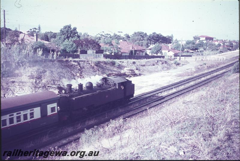T04208
DD class, West Leederville bank, suburban passenger train, bunker leading heading west.
