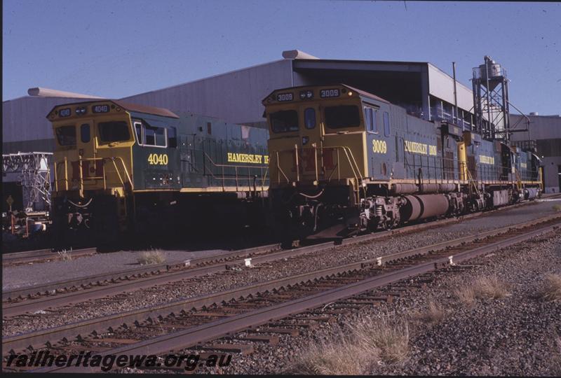 T04247
Dampier, 7 Mile workshops, Hamersley Iron Comeng rebuild loco C636R class 3009 with two other locos next to similarly rebuilt M636R class 4040
