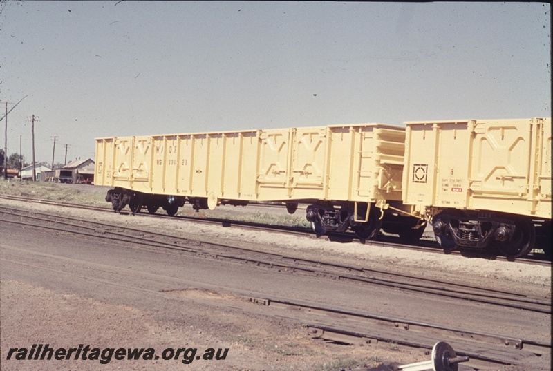 T04649
WG class standard gauge open (box) wagons at Midland Workshops.
