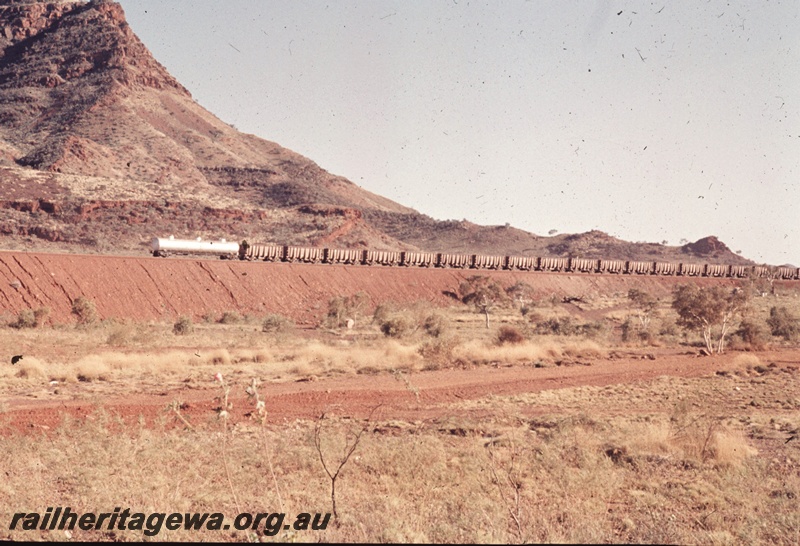 T04794
Hamersley iron (HI) distant view of train arriving Tom Price mine.
