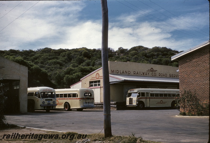 T05041
Bus depot, Midland Railway Co Road Service buildings, three buses, Geraldton
