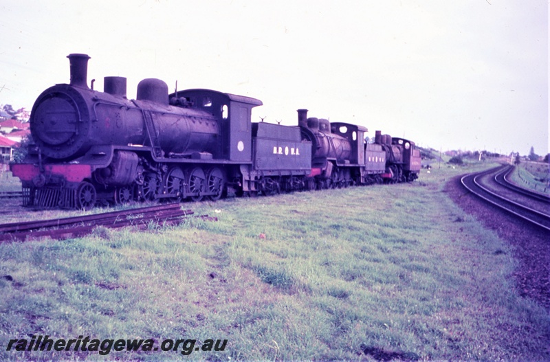 T05572
MRWA D and C  class locomotives awaiting cutting up, stored  on former Belmont Branch near Bayswater. ER line
