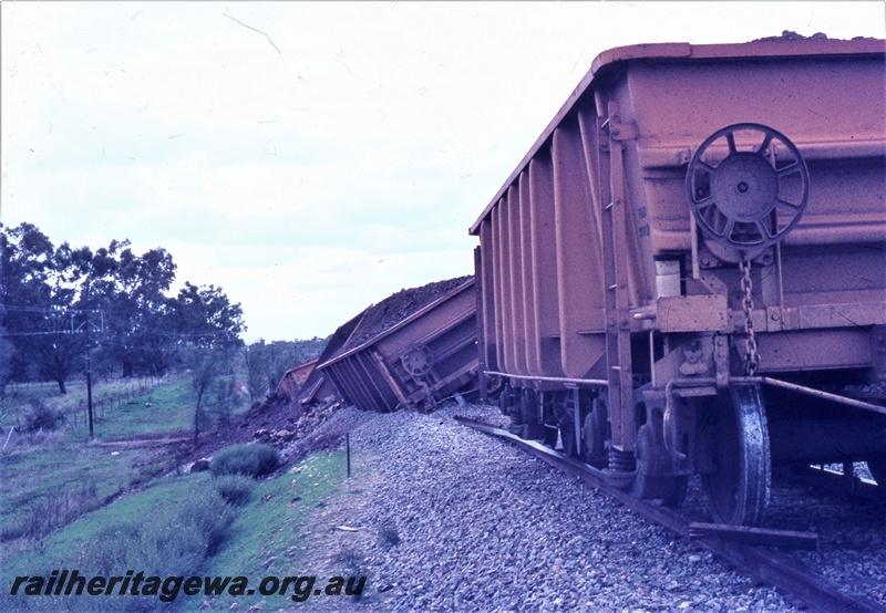 T05582
Kenwick -derailment of loaded iron ore train. SWR line 
