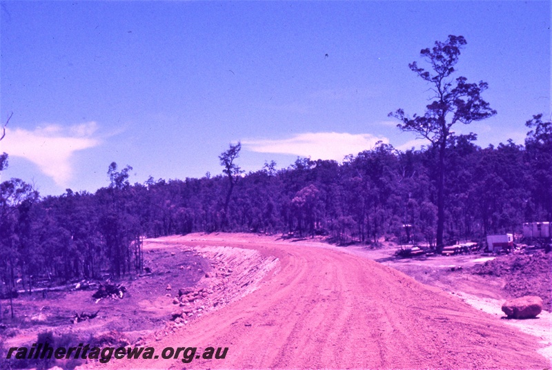 T05593
New track formation for the extension of the Jarrahdale bauxite railway from Jarrahdale No 1 loading to Jarrahdale No 2 loadout.SWR line
