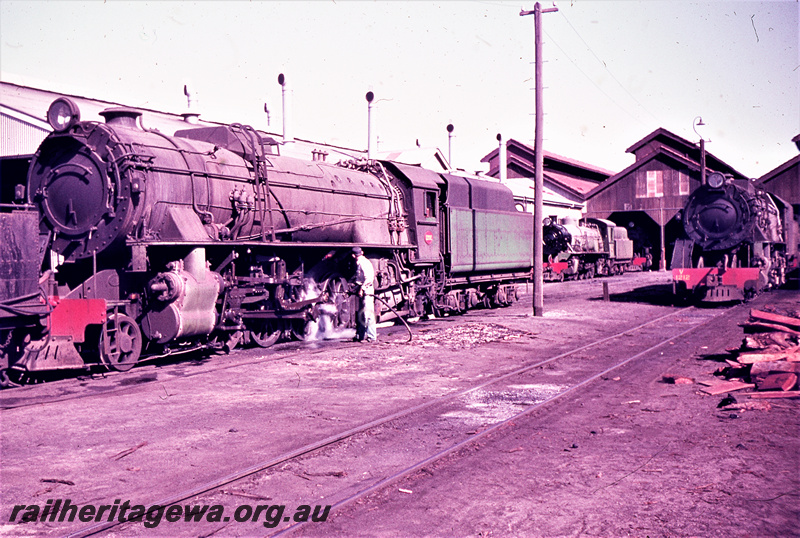 T05629
V Class  1212, 1202  at East Perth loco depot. ER line
