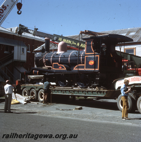 T05670
Boiler and cab from loco  R class 174 on low loader being prepared for transport from the Midland Railway Institute to Centrepoint Shopping Centre, Midland
