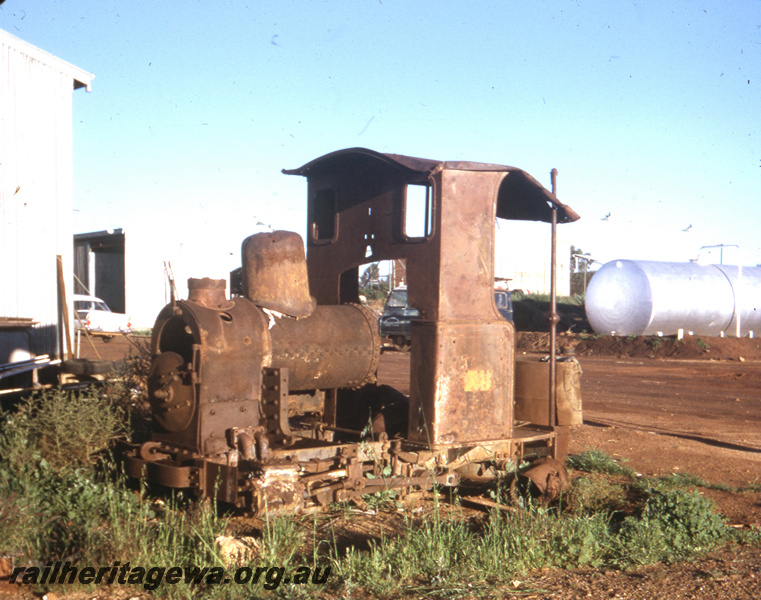 T05686
Meekatharra - Haine-St- Pierre 0-4-0 T 2 foot gauge locomotive. Last used by Peak Hill Gold Mines at Peak Hill north of Meekatharra.
