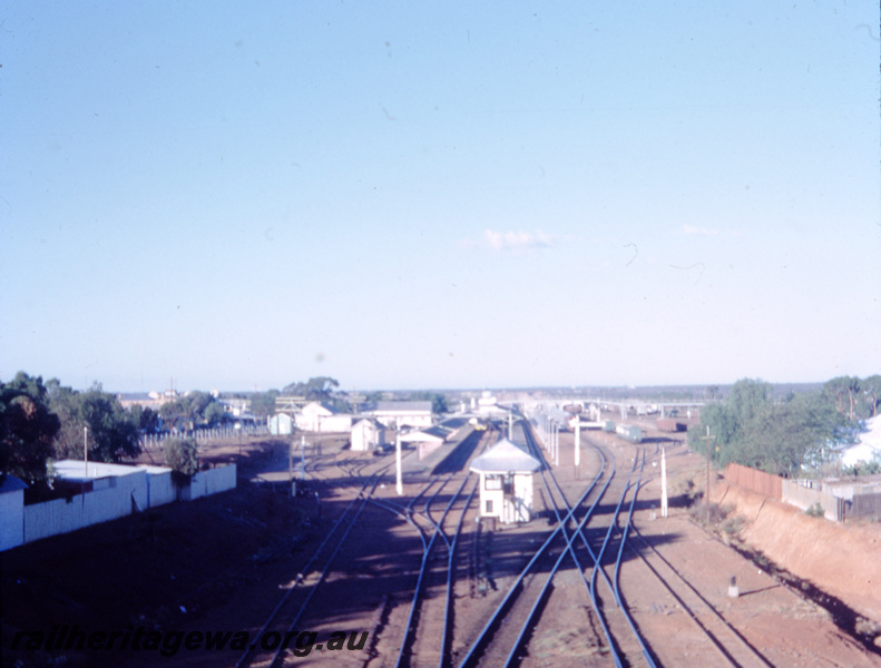 T05798
Signal box, trackwork, yard, Kalgoorlie station, elevated view looking west, EGR line
