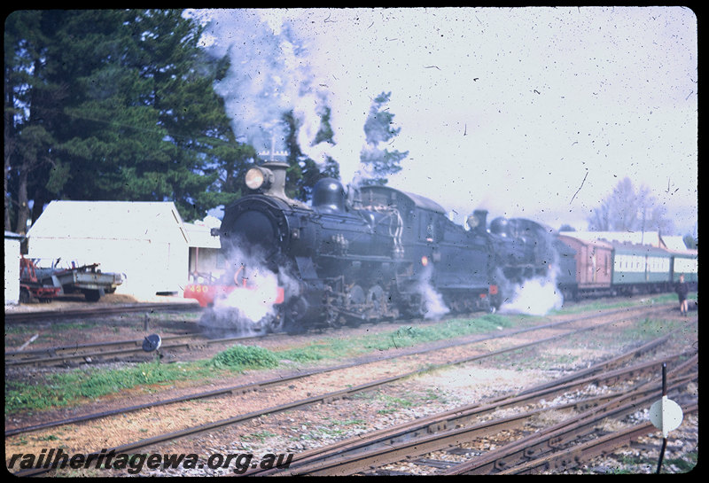 T06325
FS Class 460 and FS Class 452 at the head of the ARHS 