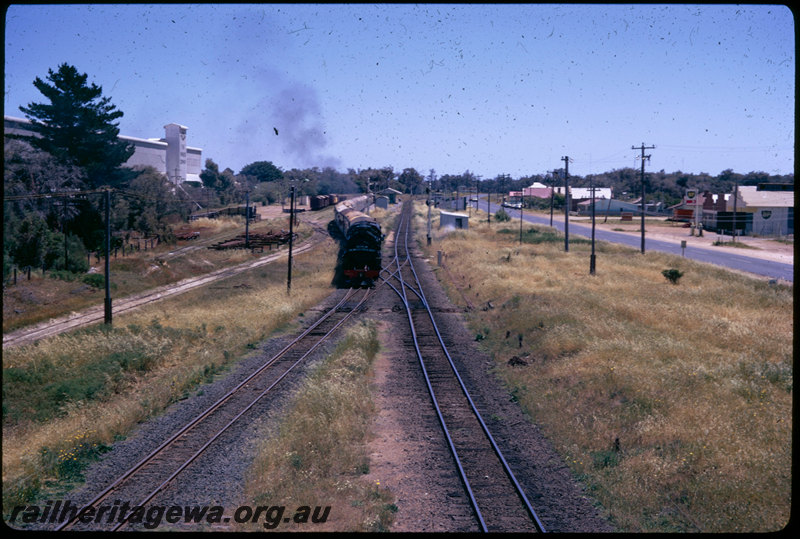 T06612
V Class 1220, departing Picton Junction, ARHS 75th tour train to Donnybrook, station building, semaphore signals, CSBP fertiliser plant, PP line
