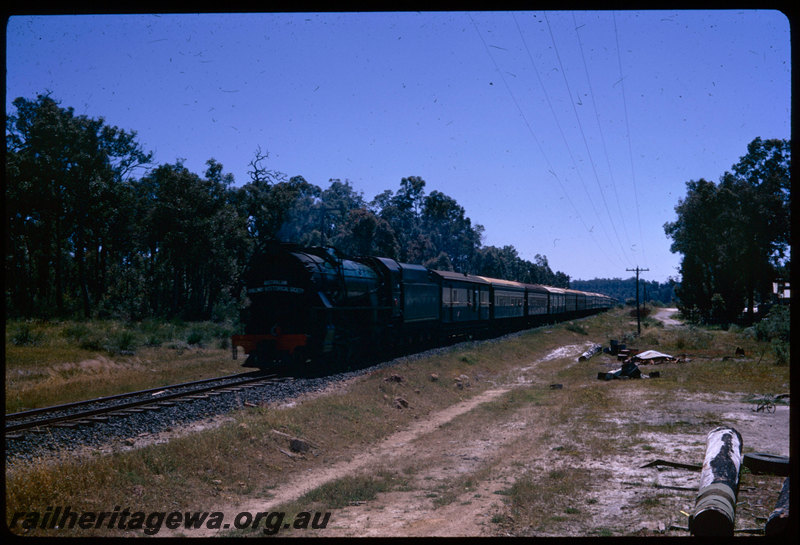 T06618
V Class 1220, ARHS 75th tour train to Donnybrook, between Boyanup and Donnybrook, PP line
