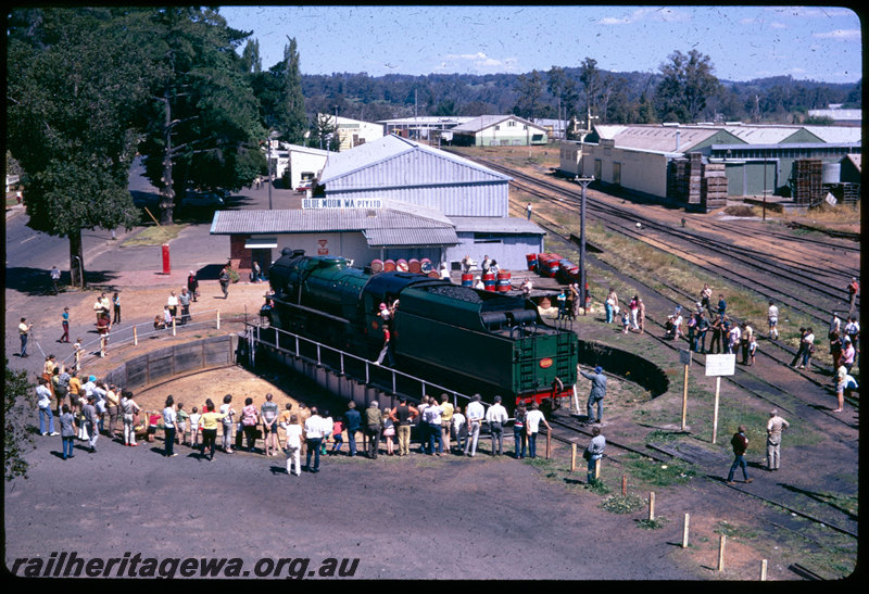T06619
V Class 1220, on turntable, ARHS 75th tour train to Donnybrook, Donnybrook, sheds, PP line
