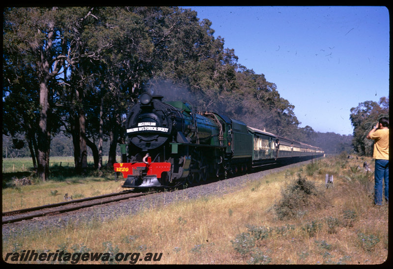 T06623
V Class 1220, ARHS 75th tour train returning from Donnybrook, between Donnybrook and Boyanup, PP line

