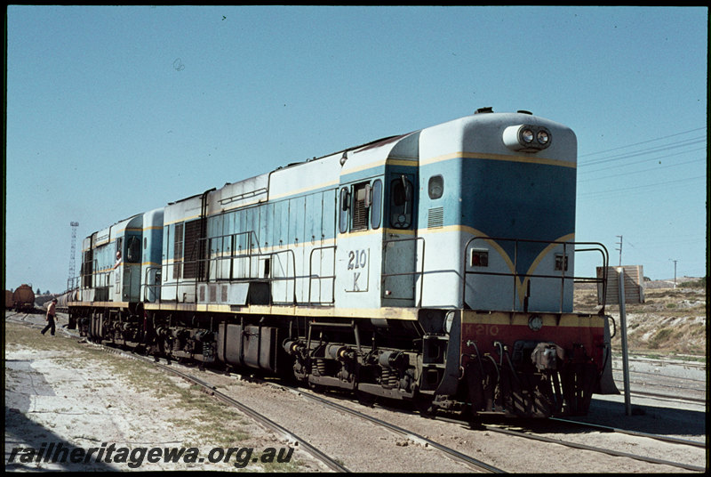 T07085
K Class 210, K Class 209, shunting, Leighton Yard
