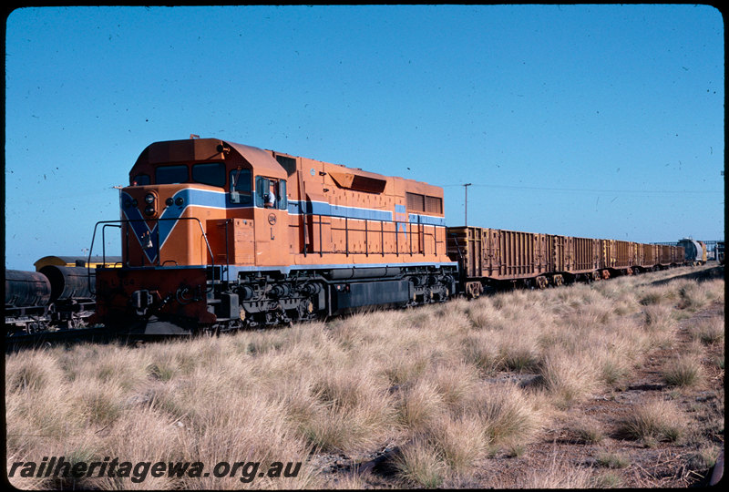 T07254
L Class 264, goods train, Leighton Yard, ER line
