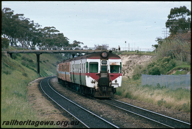 T07412
ADX/ADA/ADX/ADA Class railcar set, Up surburban service, West Leederville Bank, Hamilton Street Bridge, ER line
