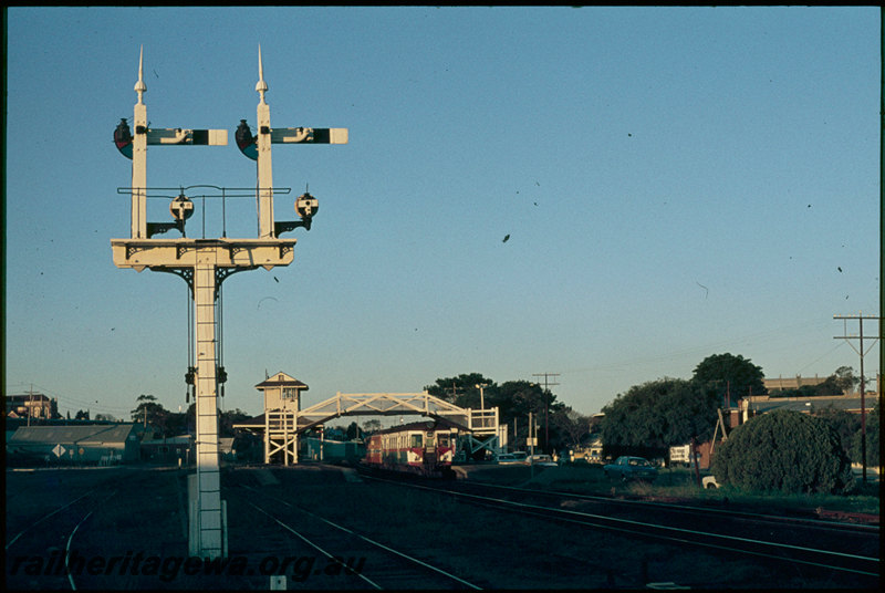 T07442
ADG/ADA Class railcar set, Up suburban passenger service, Subiaco, signal cabin, station buildings, footbridge, platforms, semaphore bracket signal, ER line
