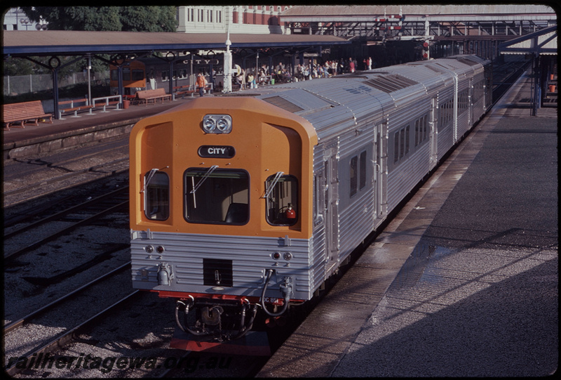 T07615
ADC Class 851, ADL Class 801, Platform 6, City Station, Perth, semaphore signals, footbridge, ER line
