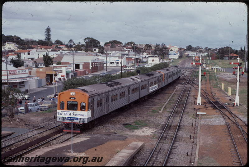 T07755
ADC Class 855 with ADL/ADC/ADL Class railcar set, Down suburban passenger special, 