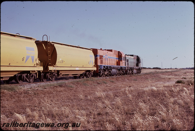 T07836
AB Class 1531, AB Class 1534, Up loaded grain train, XW Class 21876 grain wagon, south of Ejanding, KBR line
