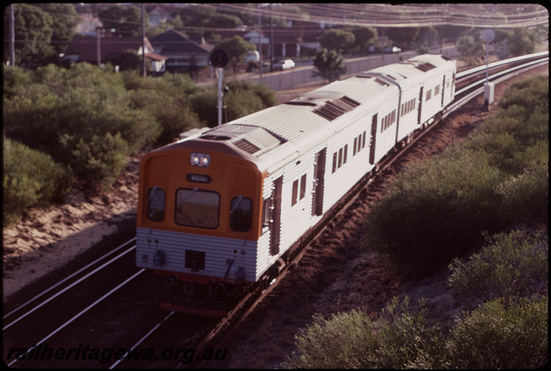 T07877
ADC/ADL Class railcar set, Down suburban passenger service, between Maylands and Mount Lawley, searchlight signal, ER line
