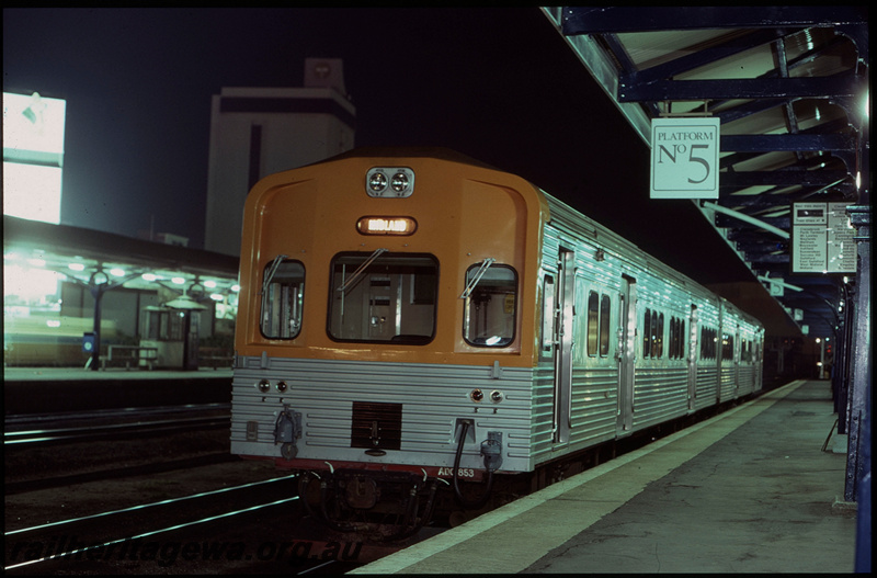 T07951
ADC Class 853 with ADL Class railcar, Down suburban passenger service, City Station, Perth, Platform 5, ER line, night photo
