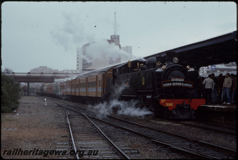 T08078
DD Class 592, Down ARHS passenger special, city circle tour, City Station, Platform 8, Horseshoe Bridge, Perth, ER line
