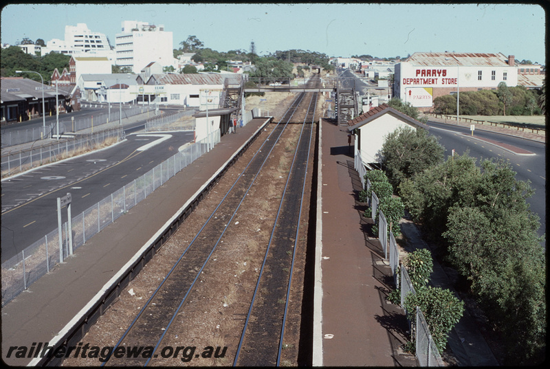 T08146
West Perth Station, looking towards Fremantle, footbridge, station shelters, platforms, station nameboard, ER line
