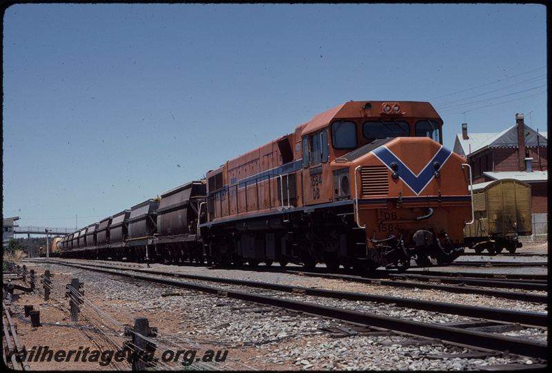 T08338
DB Class 1584, Up goods train, XNA Class grain wagons, Narrogin, GSR line

