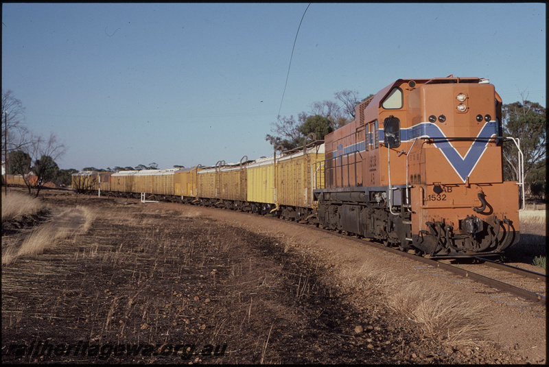 T08349
AB Class 1532, grain train, shunting, Greenhills CBH, YB line
