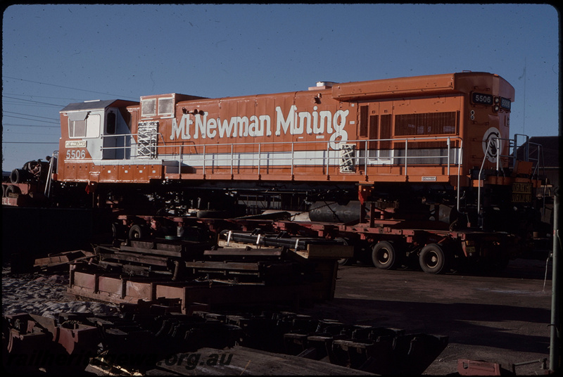 T08385
Mount Newman Mining GE C36-7M 5506 (rebuilt from ALCo C636 5455), on Bell Brothers low-bed trailer, A Goninan & Co, Welshpool
