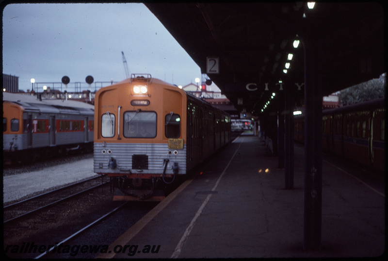 T08455
ADL/ADC Class railcar set, Up suburban passenger service, Platform 2, City Station, Perth, station nameboard, searchlight signals, Horseshoe Bridge, ER line
