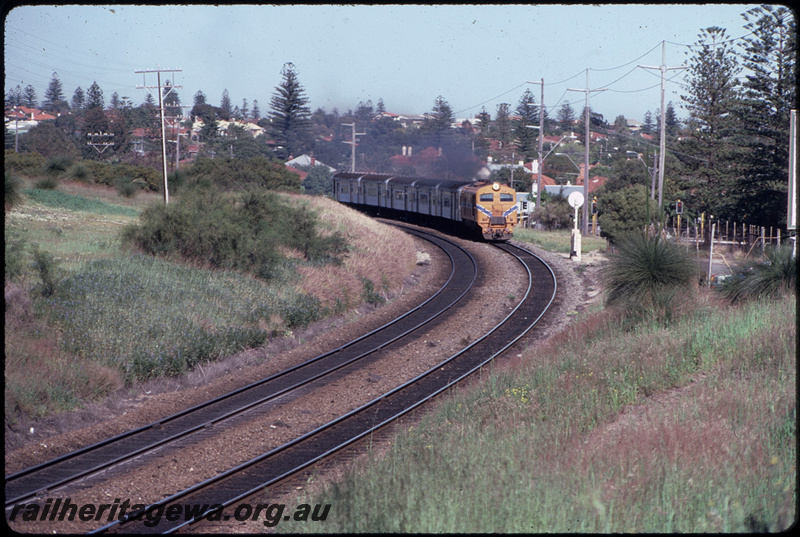 T08478
ADB Class 774 trailer with ADK Class railcar, Up subruban passenger service, between Swanbourne and Grant Street, ER line
