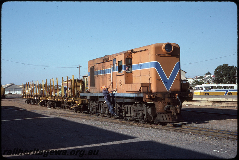 T08522
Y Class 1101, shunting, Geraldton, NR line
