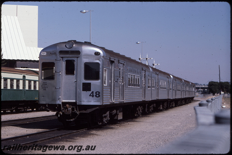 T08537
SXV Class 1726, 5-car set of hired Queensland Railways (QR) SXV and SX Class carriages, stabled in Roe Street carriage sidings, Perth Yard, ER line
