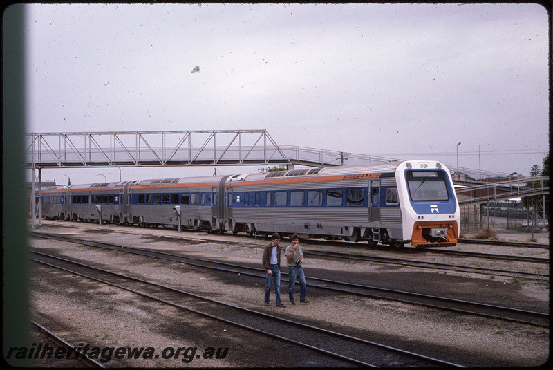 T08565
Four-car ADP/ADQ Class Australind railcar, stabled, Claisebrook Railcar Depot, footbridge
