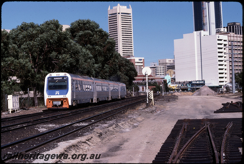 T08638
ADP/ADQ/ADQ/ADP Class Australind railcar set, Down 